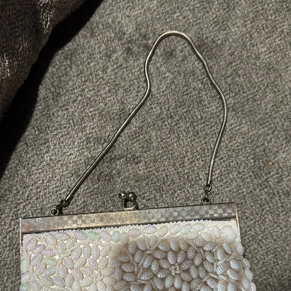 Elegant White Beaded Clutch - Picture 3 of 6